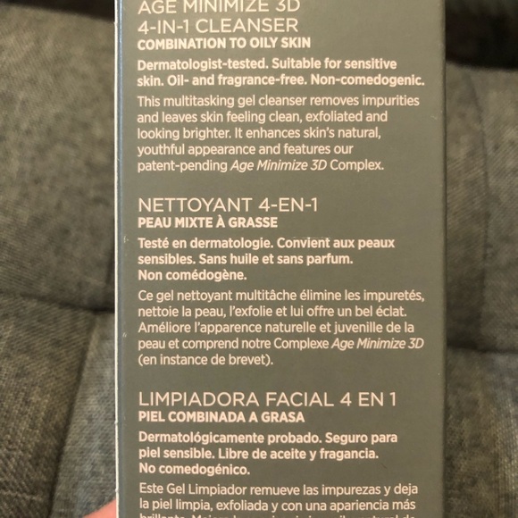 Mary Kay Timewise 4-in-1 Cleanser - Picture 3 of 4